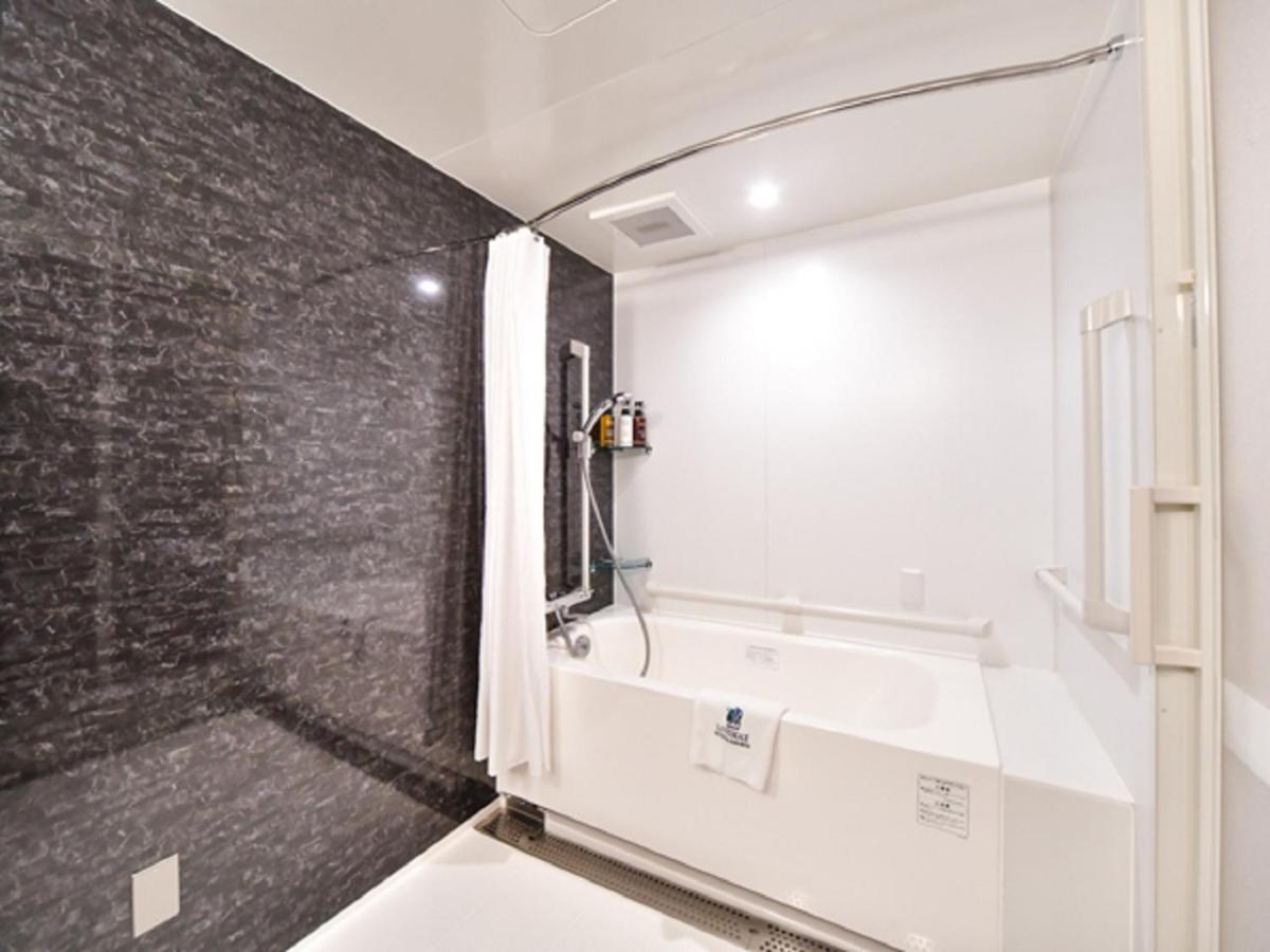 Hotel Livemax Hakataekimae Fukuoka  Exteriör bild